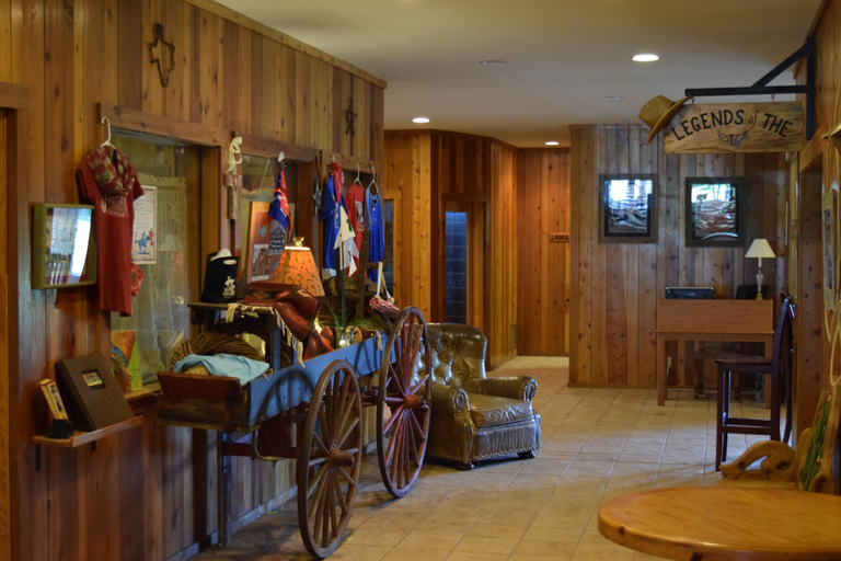 Food & Drinks 5, Flying L Ranch Resort, Bandera