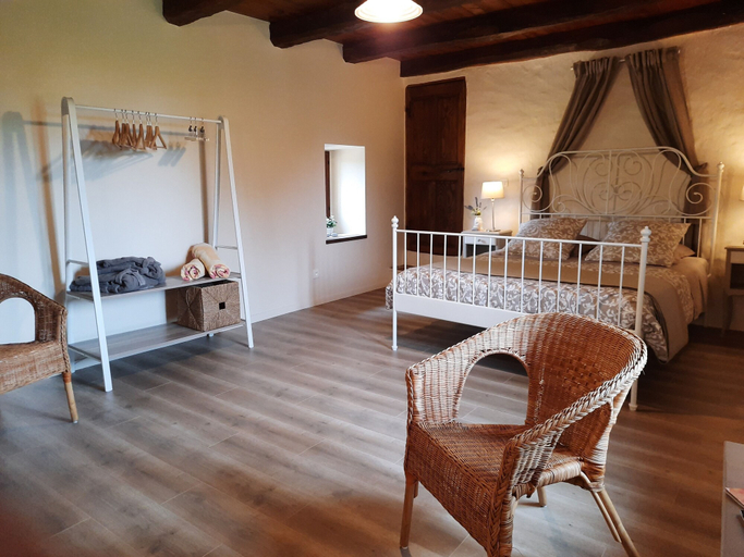 Bedroom 4, Maison d'hôtes de La Boissière, Tarn