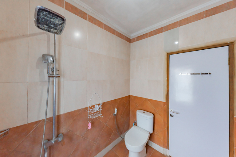 Bathroom 5