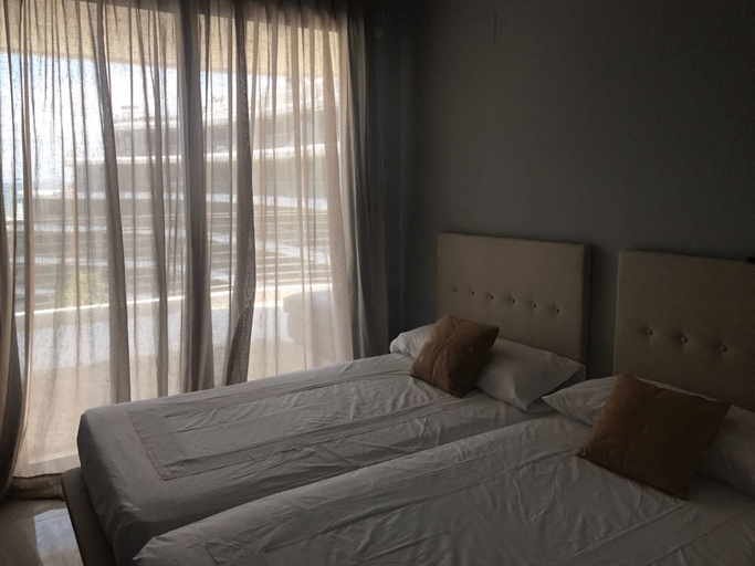 Bedroom 3, Deluxe Apartment Arenales del Sol Beach, Alicante