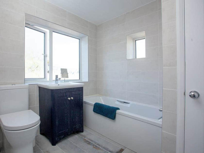 Bathroom 4, Torquay - House - Sleeps 6 - Pet Friendly, Torbay