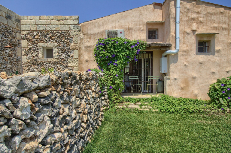 Exterior & Views 2, Prestige Pool Country House in Alimini Lakes, Lecce