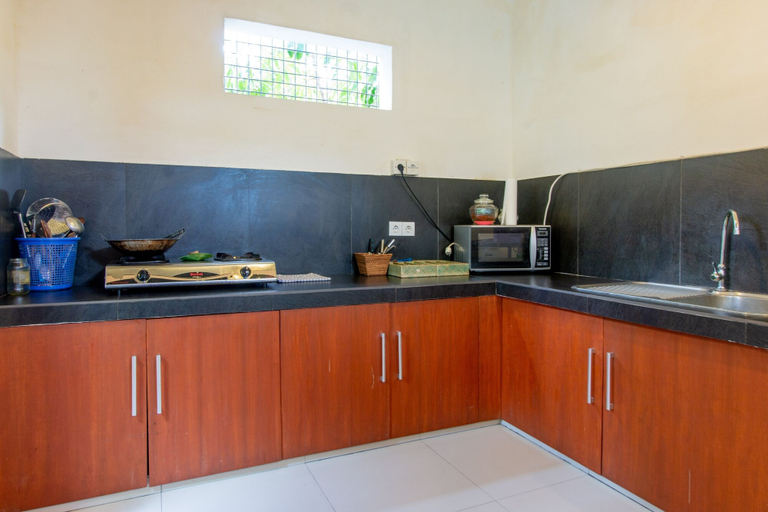 Others 1, OYO 401 The Frog Homestay Sanur, Denpasar
