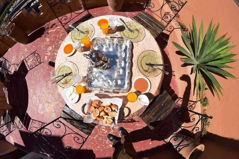 Food & Drinks 3, Auberge Les Amis, Tiznit