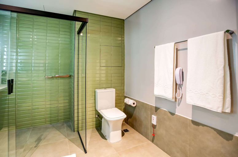 Bathroom 4
