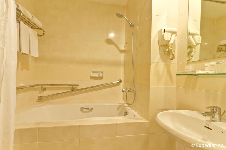 Bathroom 4, Alpa City Suites, Mandaue City