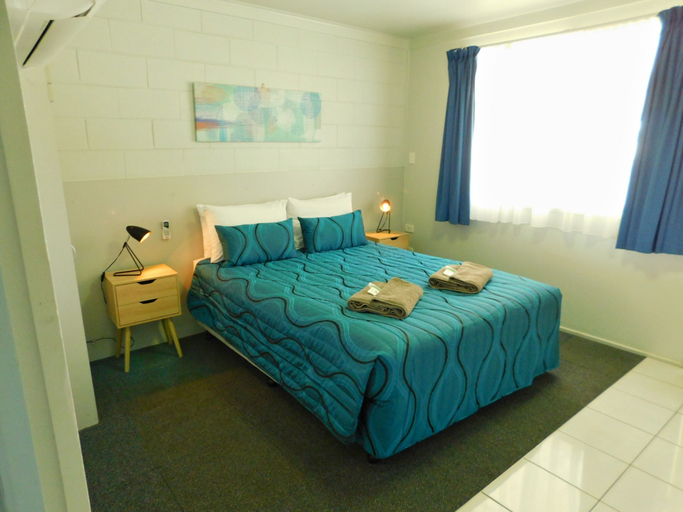 Bedroom 3, Hatton Vale Motel, Laidley