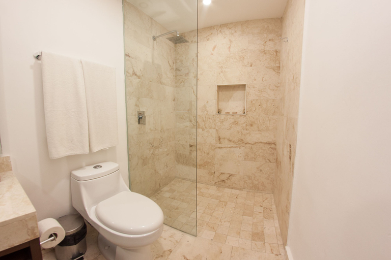 Bathroom 4, Anah Downtown DT 403, Cozumel