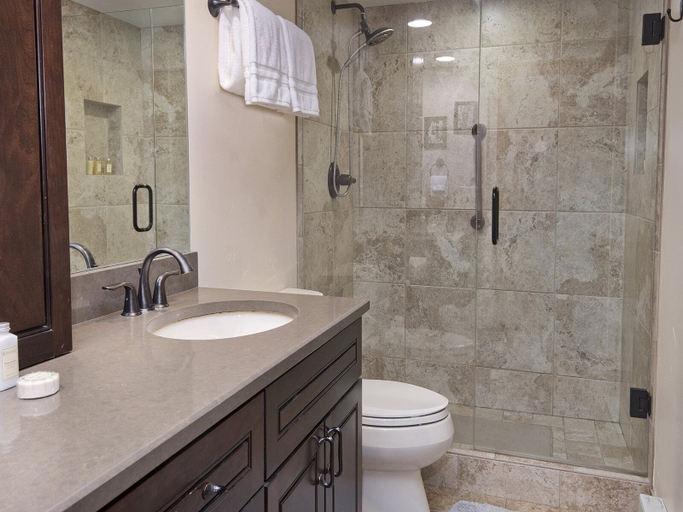 Bathroom 3, Vantage Point Condo 303, Eagle