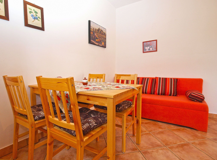 Others 4, Apartment 1317, Medulin
