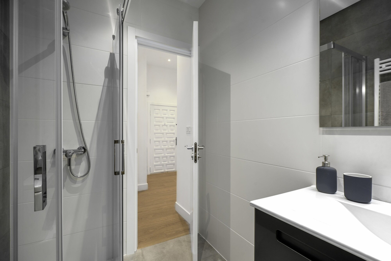 Bathroom 3, SanSebastianForYou Getaria II aparment, Guipúzcoa