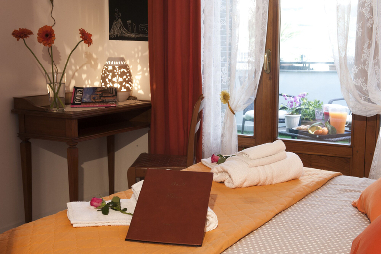 Bedroom 5, B&B Elena, Napoli