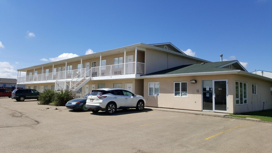 Exterior & Views 2, waintel studio-wainwright motel, Division No. 7
