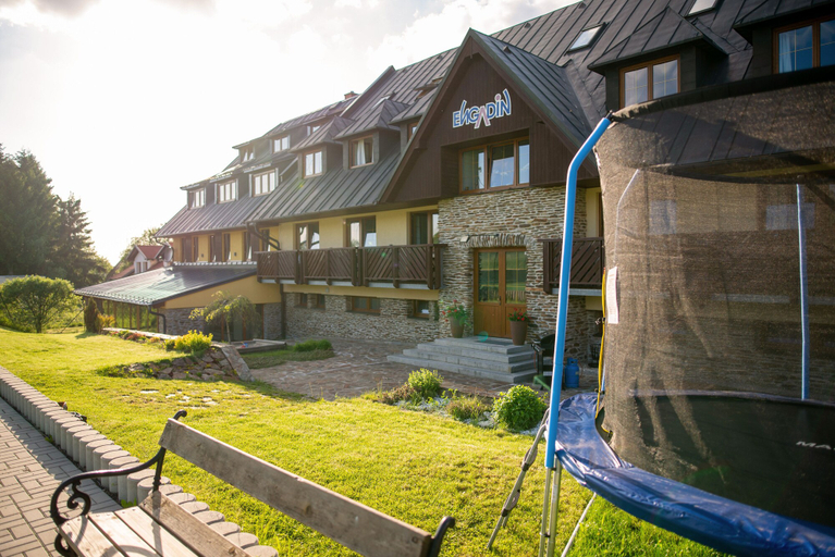 Exterior & Views 2, Apartmany Engadin, Karlovy Vary