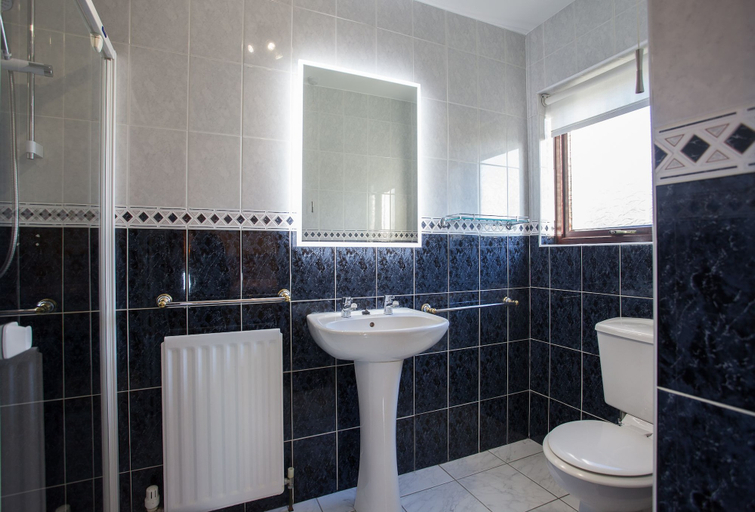 Bathroom 3, Keef Halla Country House, Antrim and Newtownabbey
