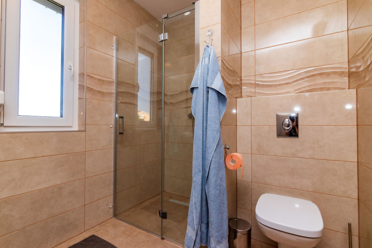 Bathroom 4, House Villa Ivona, Poličnik