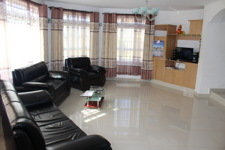 Others 5, Salient Home Stay, Kesses