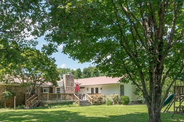 Exterior & Views 2, Parson's Retreat, Williamson