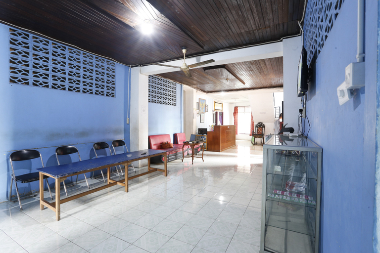 Food & Drinks 5, OYO 92208 Hotel Andira Syariah, Kutai Kartanegara