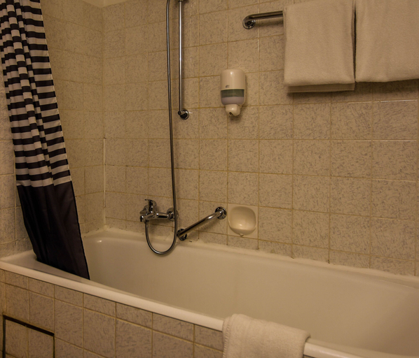 Bathroom 5, Seehotel zur Post, Miesbach