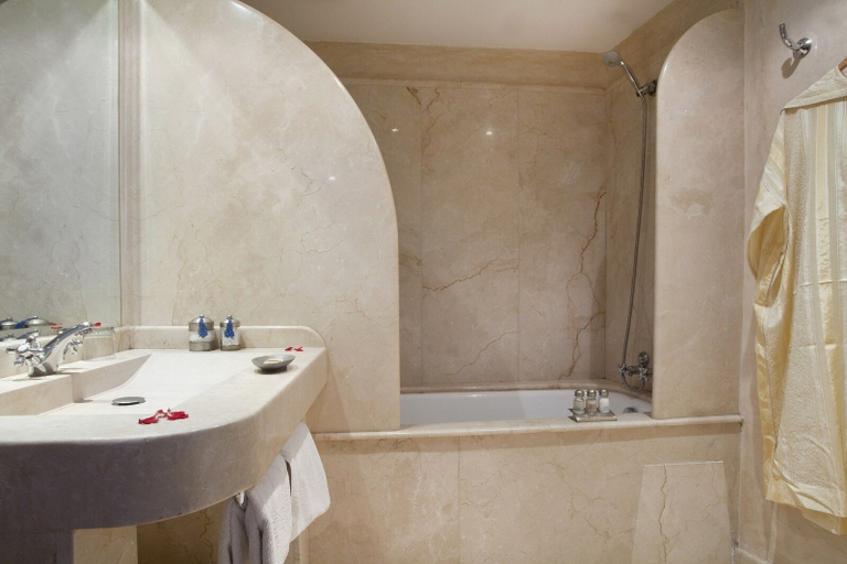 Bathroom 5, Océan Vagabond, Essaouira