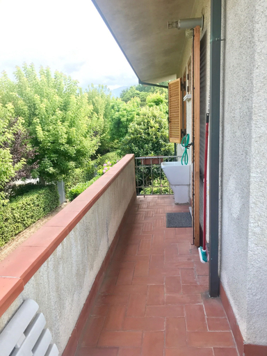 Terrace/patio 4, Forte dei Marmi apartment, Massa Carrara