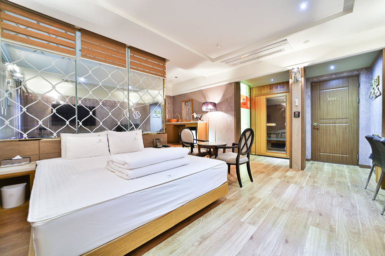 Bedroom 2, B&B HOTEL, Gimhae