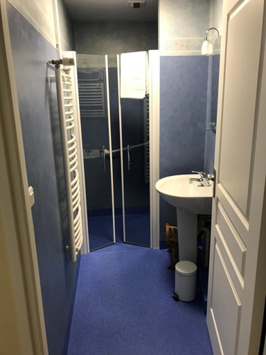 Bathroom 5, Résidence des Portes du Velay, Haute-Loire