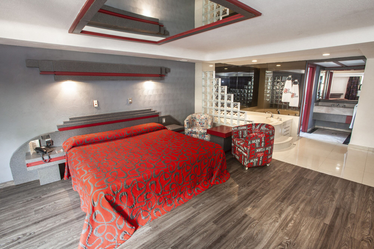 Bedroom 3, Hotel La Rosa - Adults Only, Mexico City