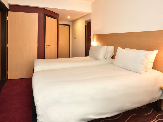 Bedroom 12