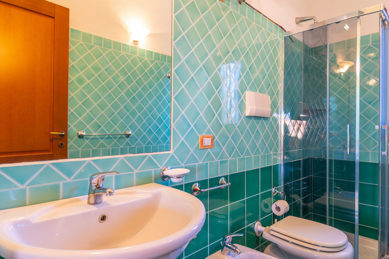 Bathroom 5, Appartamenti Il Faro, Nuoro