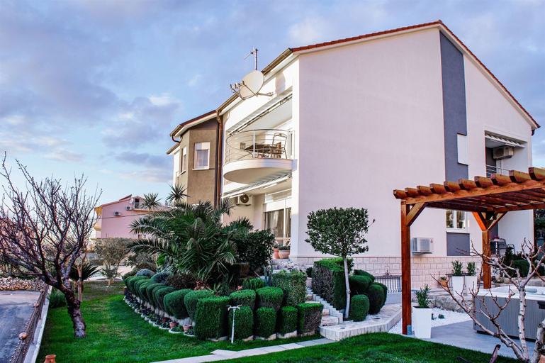 Exterior & Views 2, Apartment and Rooms Ana, Podstrana