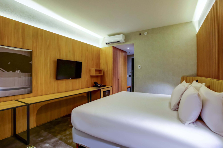 Bedroom 16