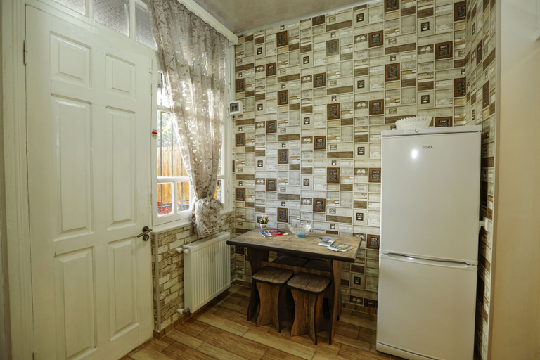 Others 4, Apartment near Tbilisi Zoo, Tbilisi