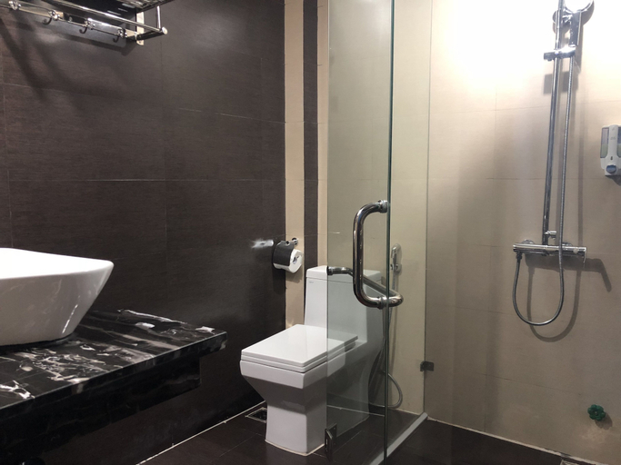 Bathroom 5, Sapa Hills Hotel, Sa Pa
