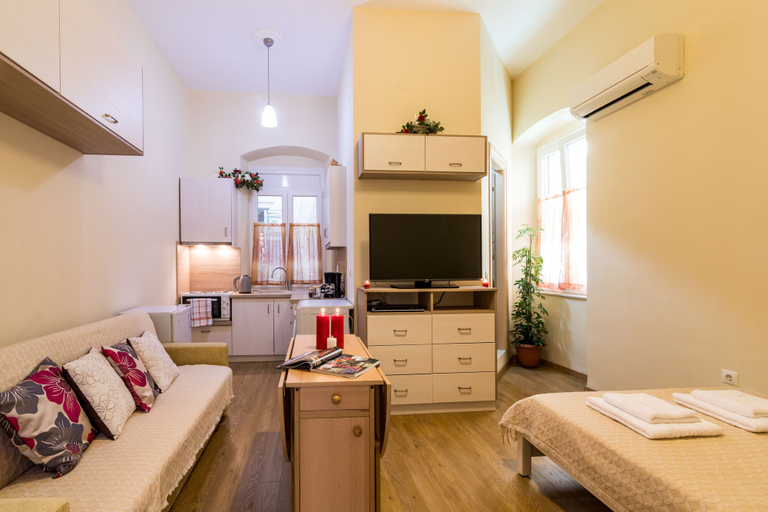 Bedroom 3, Kantouni Bizi, Ionian Islands