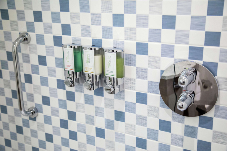 Bathroom 4, Hampton by Hilton Brest, Brest
