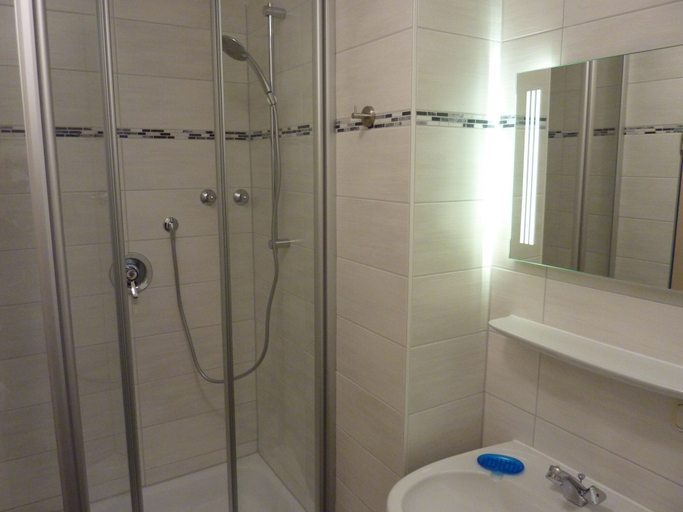 Bathroom 3, Apartmenthaus Sonnenschein, Traunstein