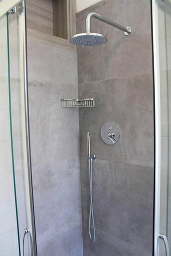 Bathroom 3, Hotel Savoia, Mantua