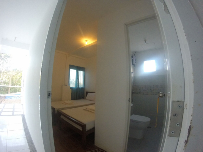 Bathroom 2, Casa Montemar Heights, Coron