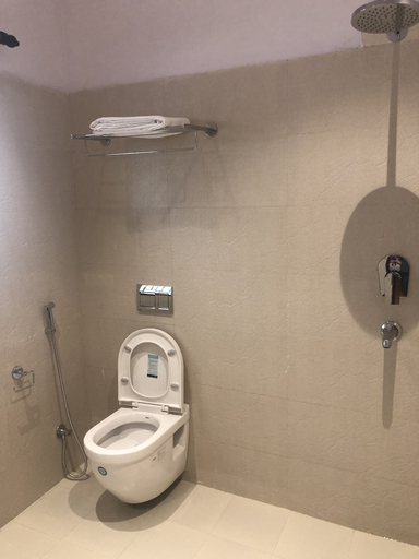 Bathroom 4, Jungle Safari Resort, Narayani