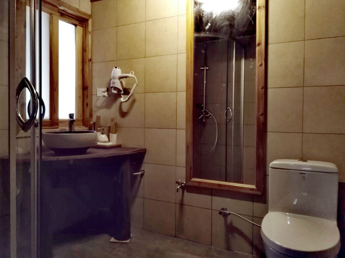 Bathroom 3, Lost World Sanjiang, Liuzhou