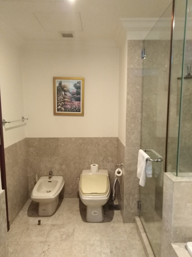 Bathroom 2, 1 Ivy Suite At Berjaya Times Square, Kuala Lumpur