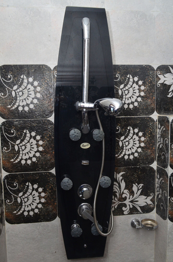 Bathroom 3, Jade Vine Resort, Shimla