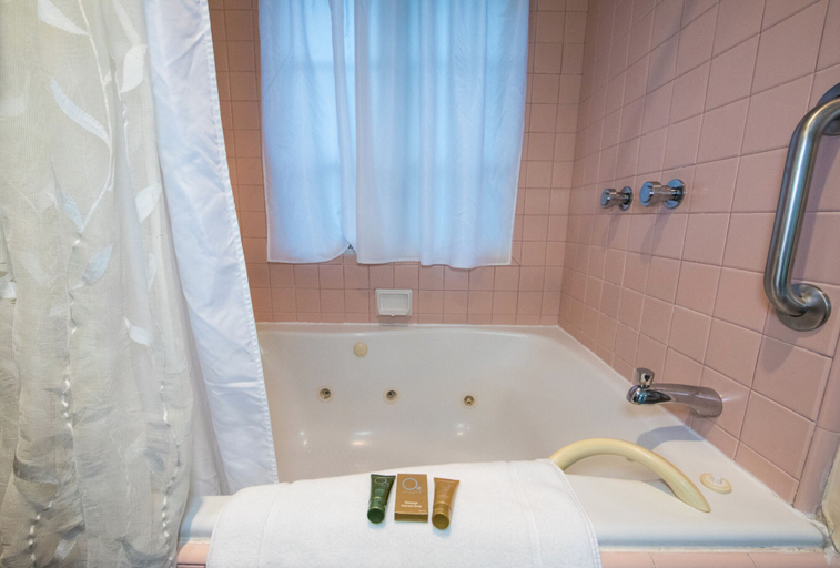Bathroom 4, Bath Street Inn, Santa Barbara