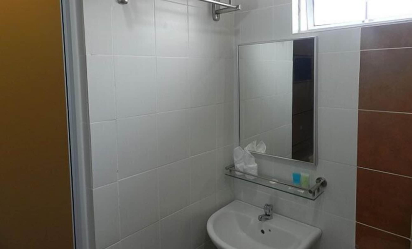 Bathroom 3, Geopark Hotel, Kuah Langkawi, Langkawi