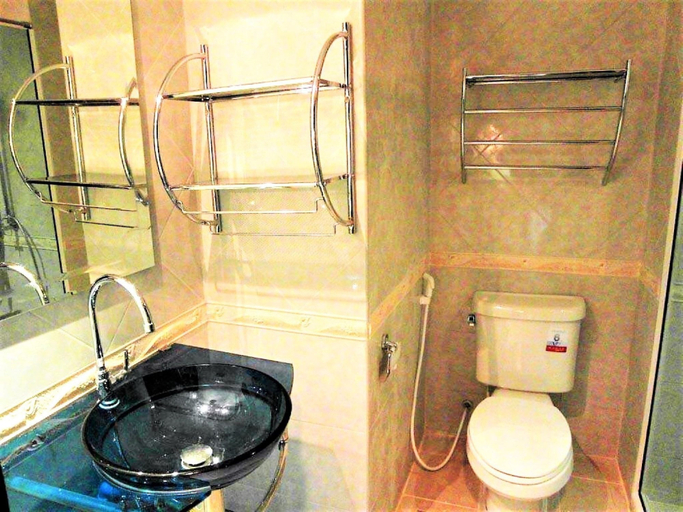 Bathroom, Stylish Studio Rentbuythailand, Pattaya