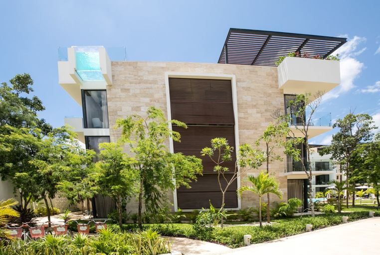 Exterior & Views, Central Park PHC, Cozumel