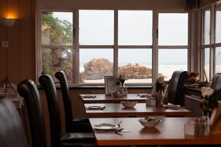 Food & Drinks 4, The Seiners Arms, Cornwall