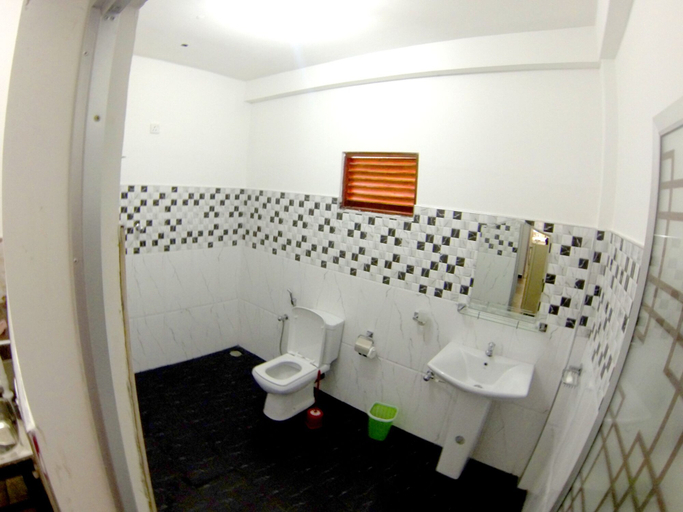 Bathroom 3, Lotus Villa, Weligama